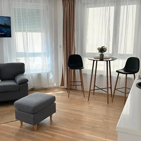 M&m Apartman *